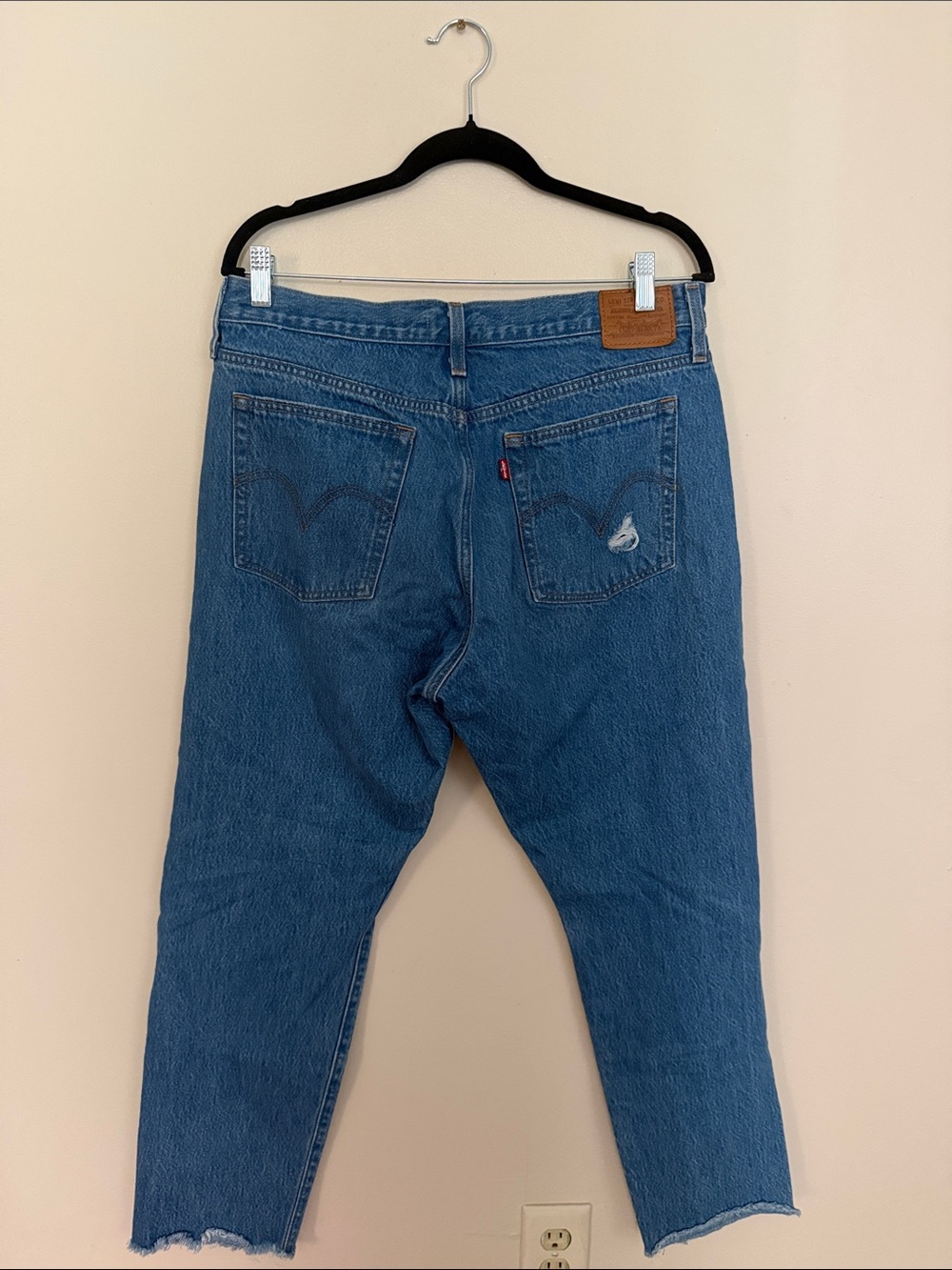 Levi's Blue Wedgie Straight-Leg Women's Jeans with Raw Hem